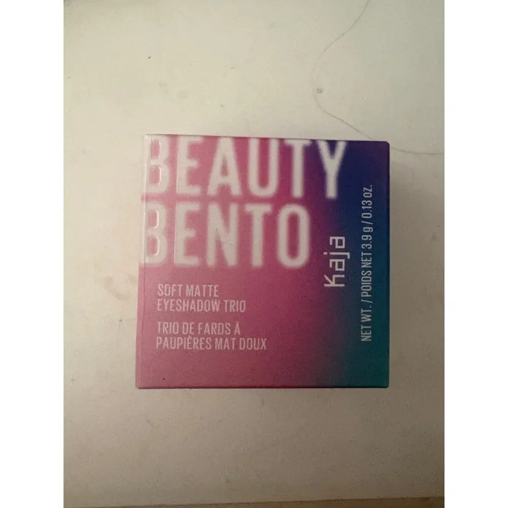 NWT Kaja eye bento bouncy eyeshadow trio in velvet dreams - matte browns